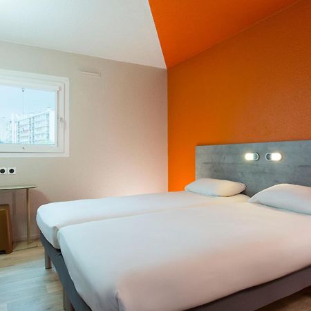Ibis Budget Bourgoin Jallieu Centre Exteriör bild