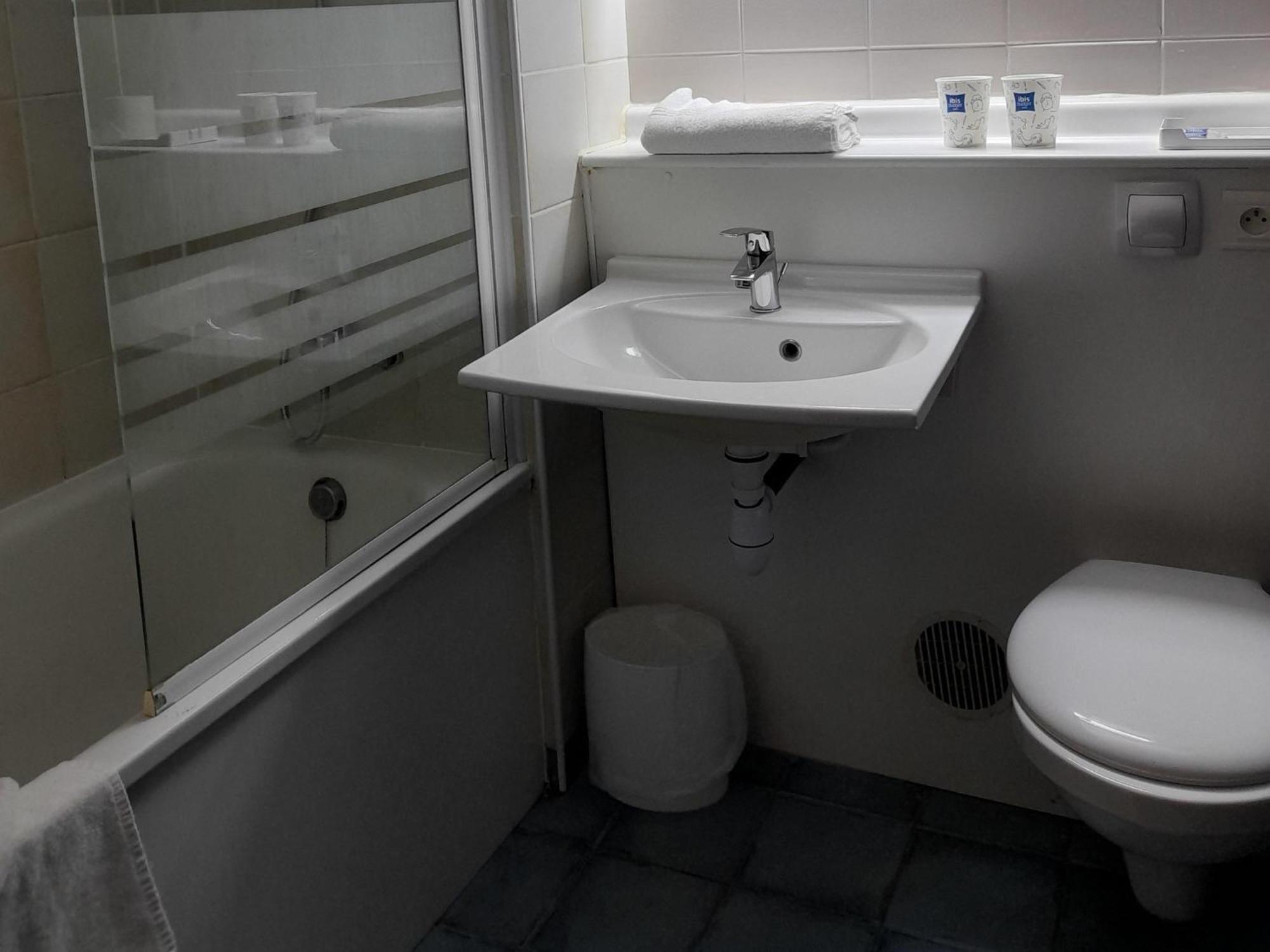 Ibis Budget Bourgoin Jallieu Centre Exteriör bild