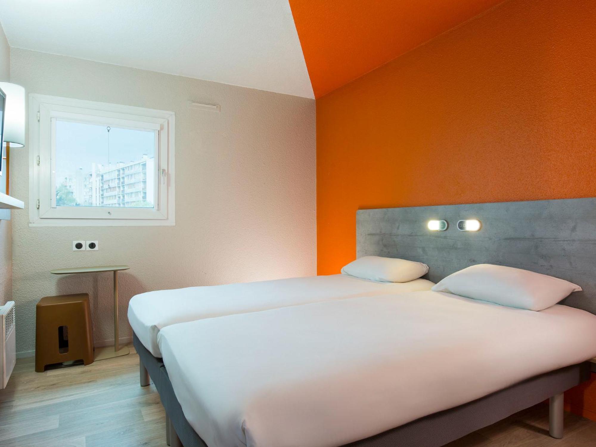 Ibis Budget Bourgoin Jallieu Centre Exteriör bild